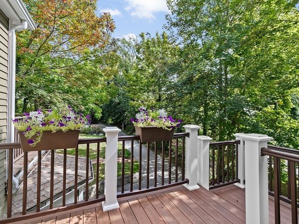 38 Russell St 4, Plymouth MA 02360