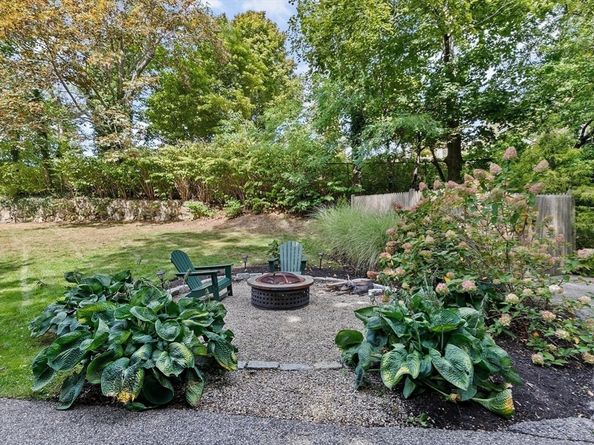 38 Russell St 4, Plymouth MA 02360