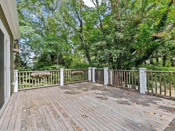 38 Russell St 4, Plymouth MA 02360