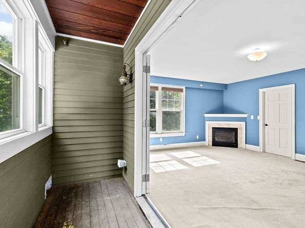38 Russell St 4, Plymouth MA 02360