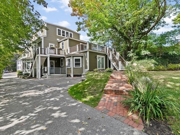 38 Russell St 4, Plymouth MA 02360