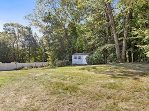 32 Lyman Rd, Framingham MA 01701