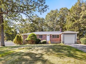 32 Lyman Rd, Framingham MA 01701
