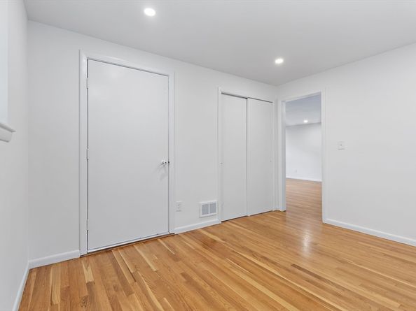 32 Lyman Rd, Framingham MA 01701