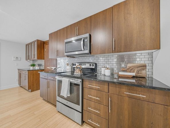 7 Timberhill Ln, Lynnfield MA 01940