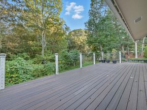 7 Timberhill Ln, Lynnfield MA 01940