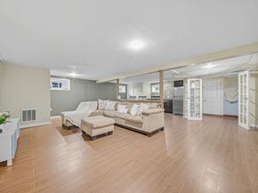 7 Timberhill Ln, Lynnfield MA 01940