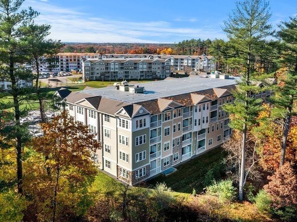 320 Martins Landing 406, North Reading MA 01864