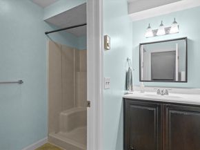 40 Francis 40, Worcester MA 01606