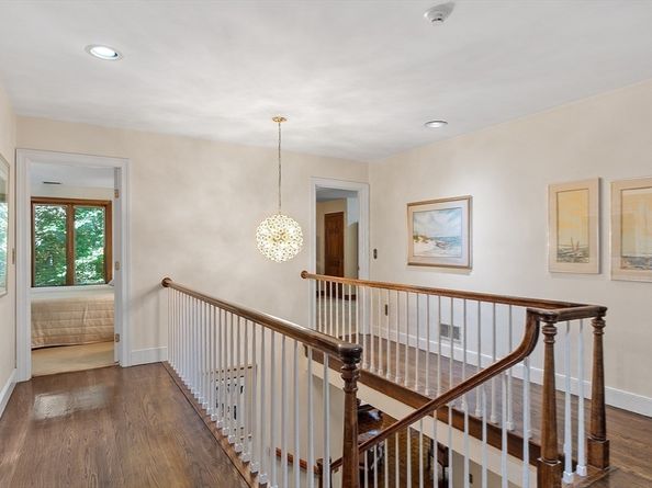 35 Bonny Lane, North Andover MA 01845