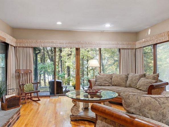 35 Bonny Lane, North Andover MA 01845