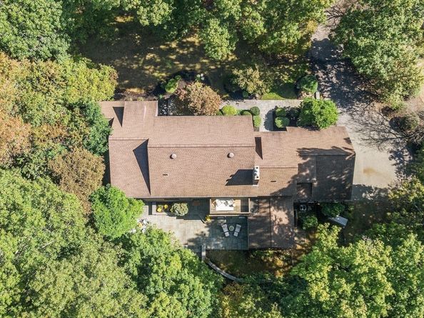 35 Bonny Lane, North Andover MA 01845