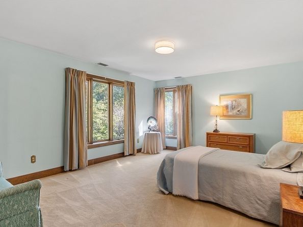 35 Bonny Lane, North Andover MA 01845