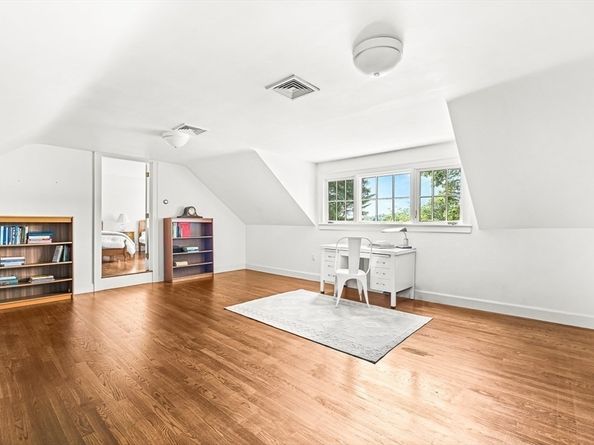 80 Arlington St, Winchester MA 01890