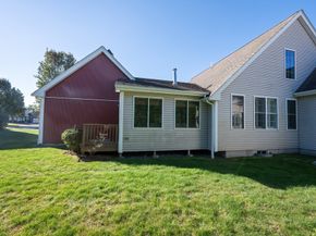 20 Braeburn Ln 20, Ashland MA 01721