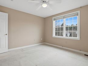 20 Braeburn Ln 20, Ashland MA 01721