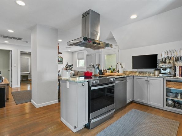 59 Essex Street, Lynn MA 01902