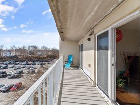 200 Cove Way 614, Quincy MA 02169