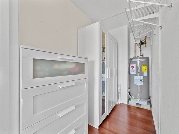 200 Cove Way 614, Quincy MA 02169