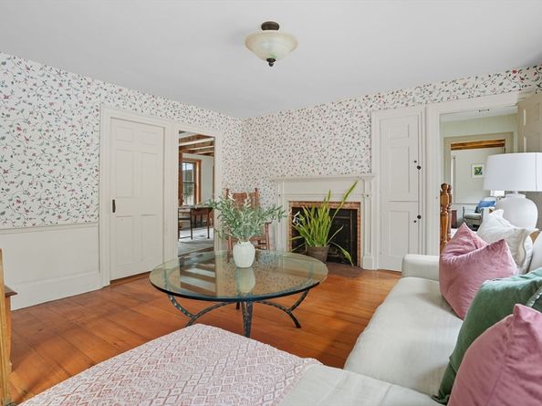 342 Summer St, Norwell MA 02061