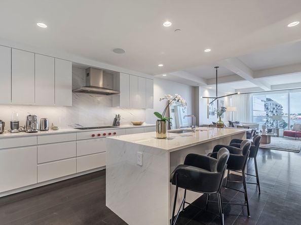 150 Seaport Blvd 6D, Boston MA 02210