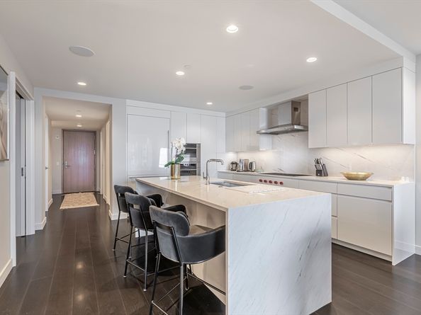 150 Seaport Blvd 6D, Boston MA 02210