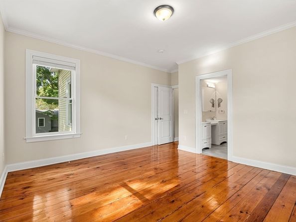 28 Mercer Rd, Needham MA 02494