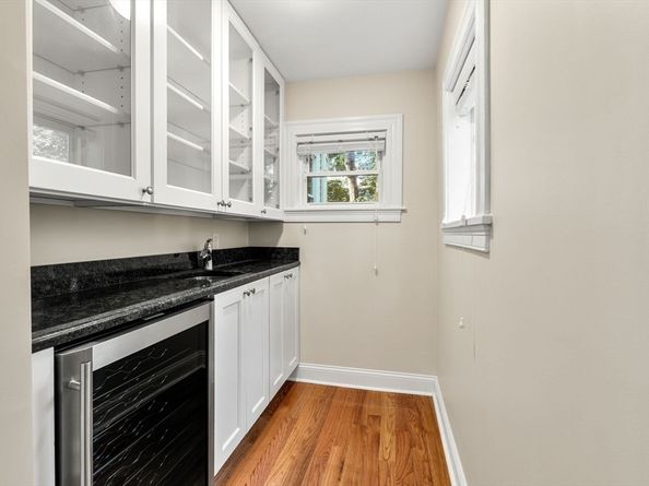 28 Mercer Rd, Needham MA 02494