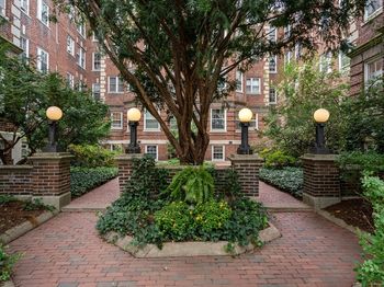 43 Linnaean Street