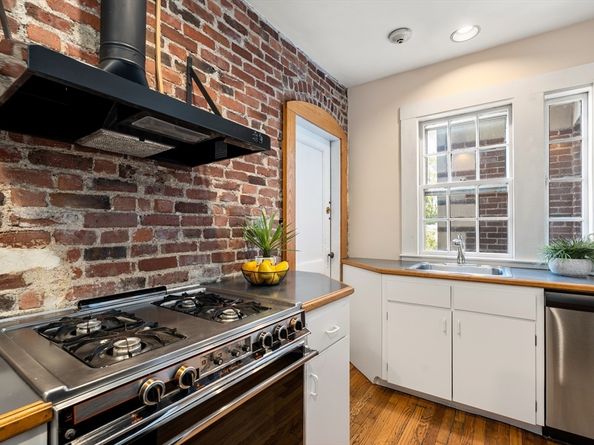 43 Linnaean Street 42A, Cambridge MA 02138