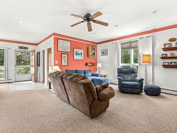 233 Lakeshore Dr, Wayland MA 01778