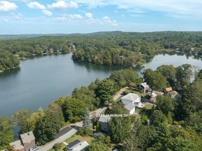 233 Lakeshore Dr, Wayland MA 01778
