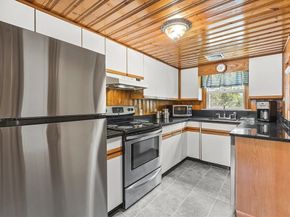 233 Lakeshore Dr, Wayland MA 01778