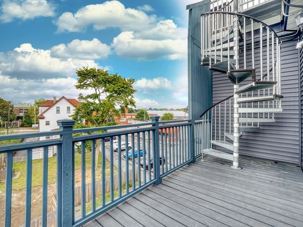 35 Somerset Ave. 6, Winthrop MA 02152
