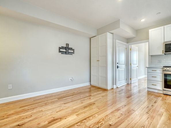 35 Somerset Ave. 6, Winthrop MA 02152