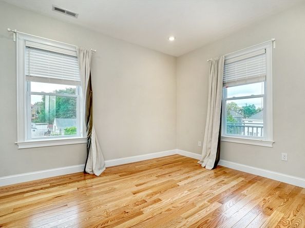 35 Somerset Ave. 6, Winthrop MA 02152