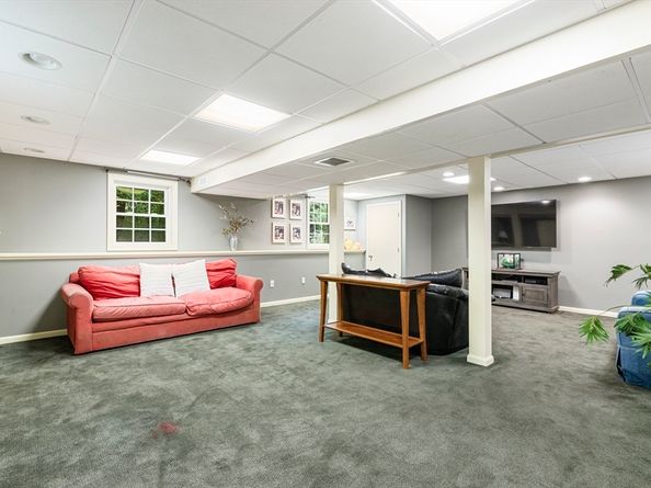 2 Gerald Ave, Millis MA 02054