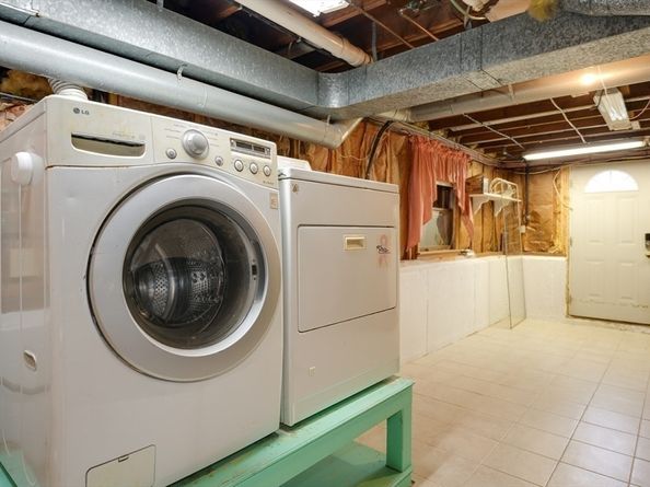 2 Cutting Ln, Burlington MA 01803