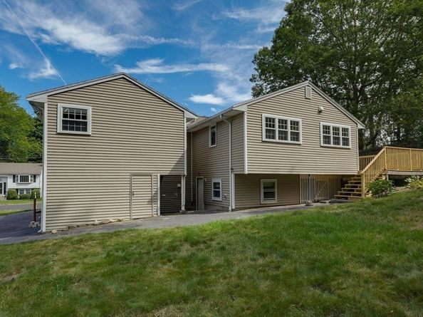 2 Cutting Ln, Burlington MA 01803