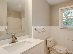 2 Cutting Ln, Burlington MA 01803