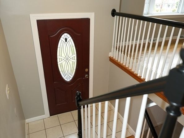 2 Cutting Ln, Burlington MA 01803