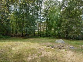 2 Cutting Ln, Burlington MA 01803