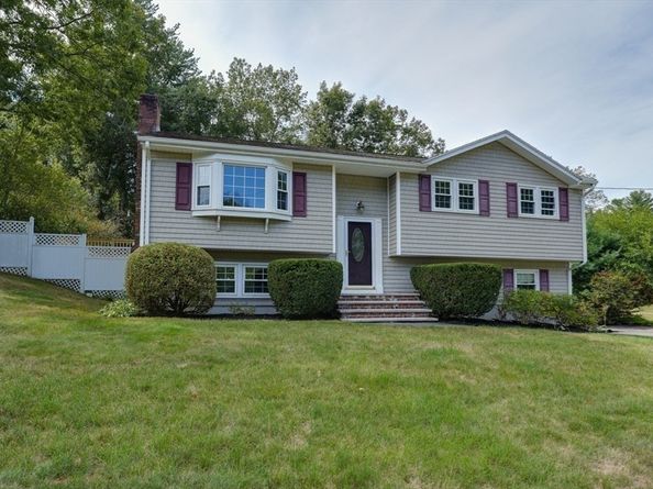 2 Cutting Ln, Burlington MA 01803