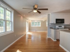 2 Cutting Ln, Burlington MA 01803
