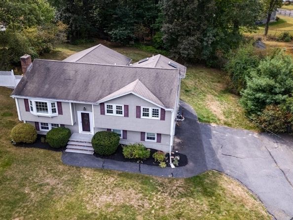2 Cutting Ln, Burlington MA 01803