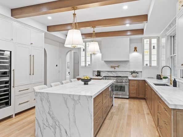 15 Peachtree Road, Lexington MA 02420