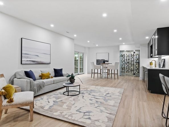 15 Peachtree Road, Lexington MA 02420