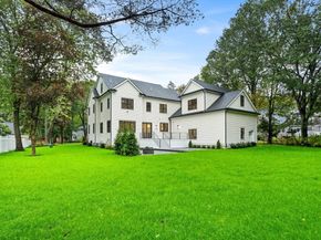 15 Peachtree Road, Lexington MA 02420