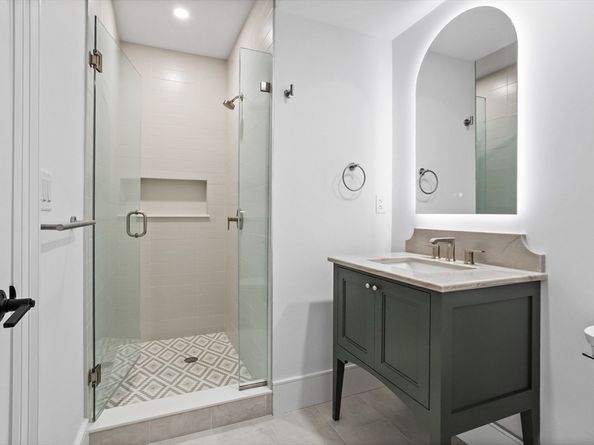 15 Peachtree Road, Lexington MA 02420