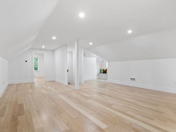 15 Peachtree Road, Lexington MA 02420